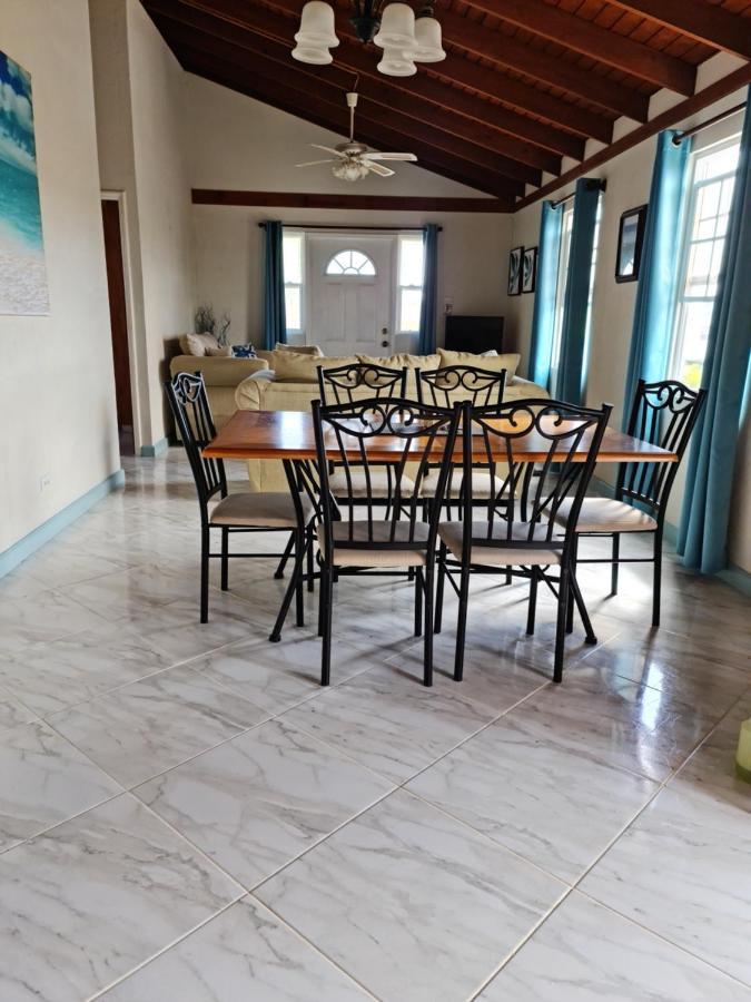 Breezy Apts Saint Philip Dış mekan fotoğraf